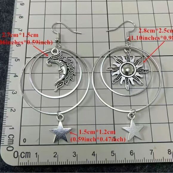 Celestial Hoop earrings Sun and Moon in silver - Picture 5 of 8